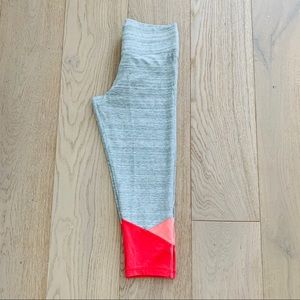 Victoria’s Secret The Everywhere Capri Legging